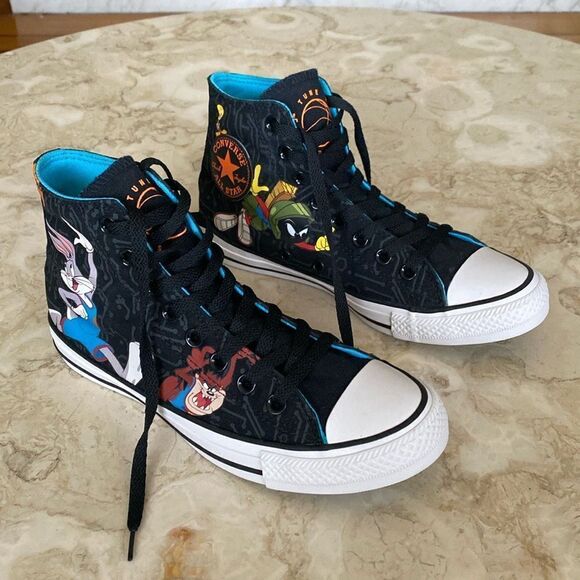 Converse Chuck Taylor 70 High Top ‘A New Legacy’ Looney Tunes Sneakers AS NEW - Picture 3 of 15
